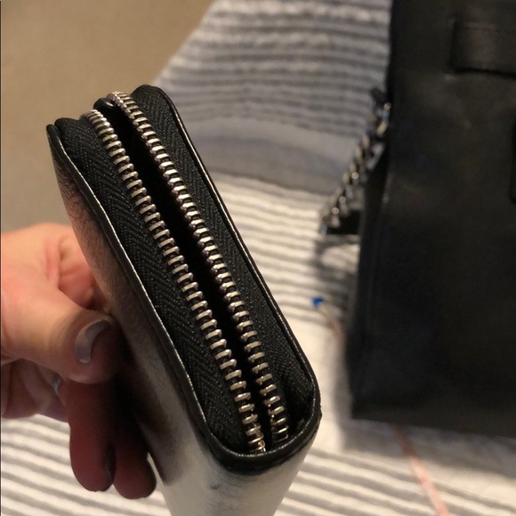 Michael Kors wallet - Picture 4 of 5